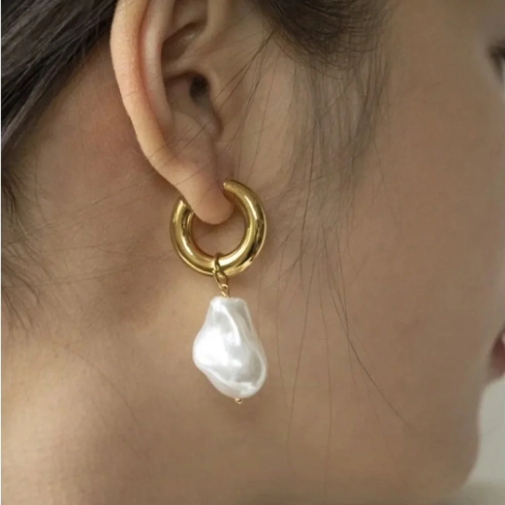 Anthropologie 18K Gold Plated Fresh Water Baroque Pearl Drop Hoop Earrings - Picture 2 of 2